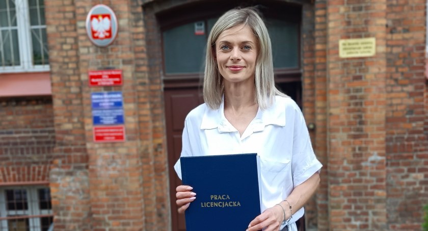— W Kętrzynie można studiować niemalże po sąsiedzku. Dla osób, które chcą pogodzić obowiązki domowe z nauką, Kętrzyn jest strzałem w dziesiątkę. Atutem są także koszty i dogodne płatności za studia — podkreśla Katarzyna Badurowicz (Fot. Jarosław Góral)