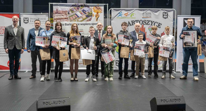 Już wszytko jasne, znamy zwycięzców internetowego i SMS-owego plebiscytu na Najpopularniejszego Sportowca Bartoszyc (Fot. Tomasz Pisarski)