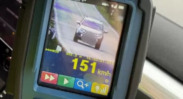 Pędził 151 km/h na „dziewięćdziesiątce”. 37-latek z powiatu kętrzyńskiego stracił prawo jazdy na DW 592