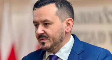 Restrukturyzacja szpitala w Bartoszycach. Najpierw dyrekcja, teraz powiat. Pracownicy pytają, pacjenci czekają